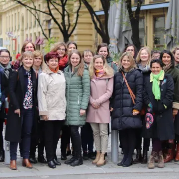 Gruppenfoto der Teilnehmer:innen
