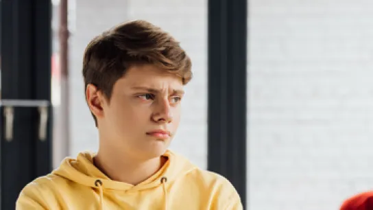 Foto: Trauriger Jugendlicher