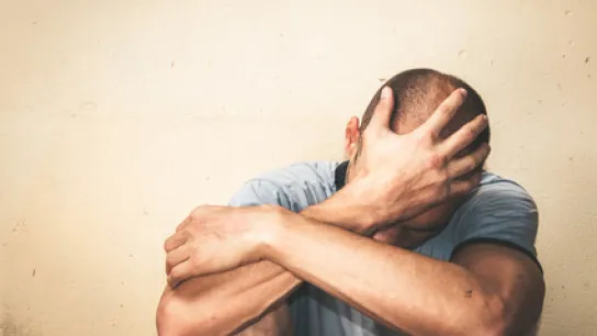 Verzweifelter jungen Mann